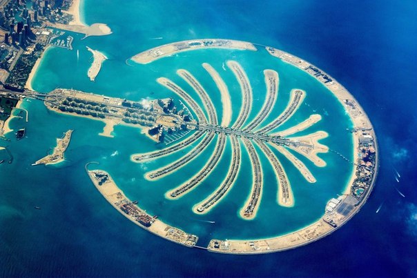 Остров Пальма Джумейра. Острова Пальм — это архипелаг искусственных островов, сотворенный руками человека в Дубае, ОАЭ