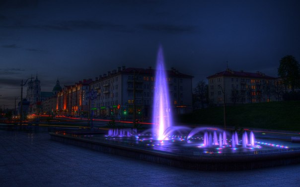 Вечерний фонтан. Гродно, Белоруссия.