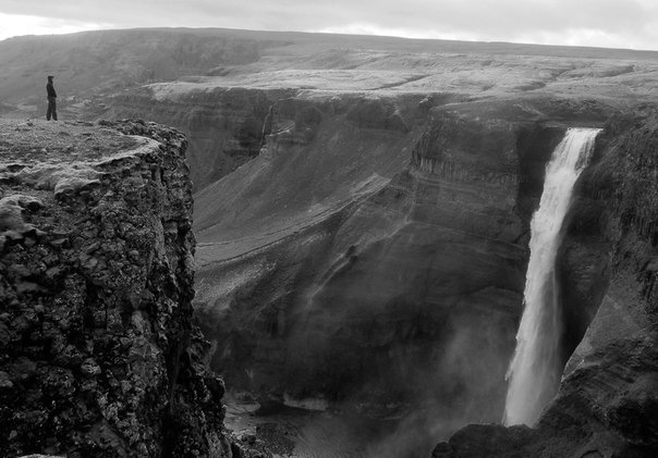 Водопад в Исландии.