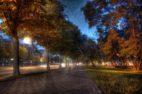 Ночная улица в Гродно.