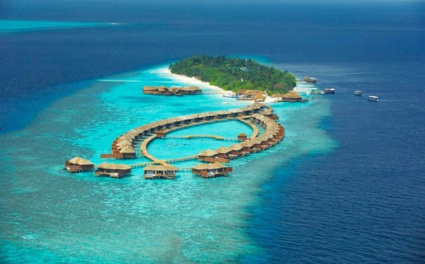 Курорт Six Senses Laamu находится на атолле Лааму в южной части Мальдивского архипелага.