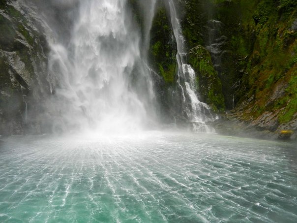 Водопад Stirling в Новой Зеландии.
