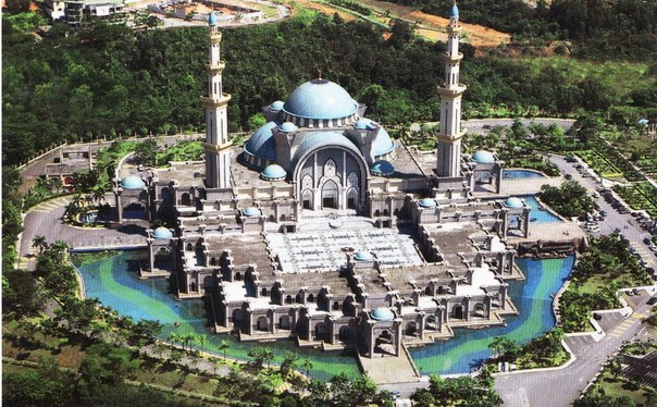 Мечеть Вилайят Персекутуан - главная мечеть в Куала-Лумпуре, Малайзия.