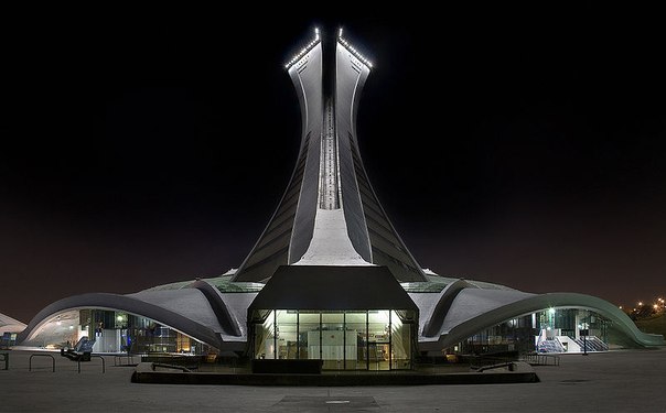 Олимпийский Стадион в Монреале, Канада. Главная спортивная арена XXI летних Олимпийских игр 1976 года.