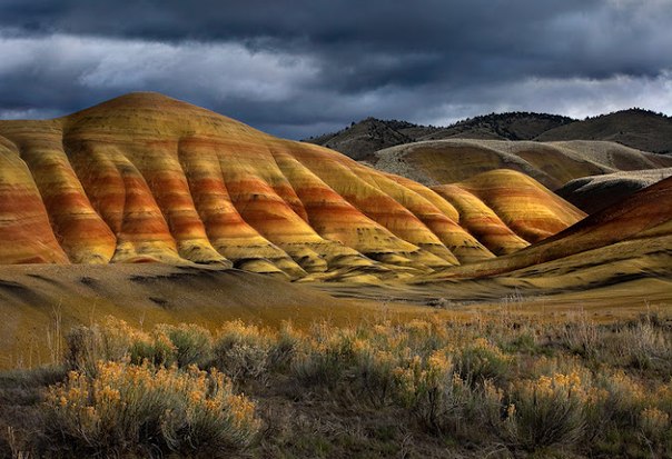 Разноцветные холмы, штат Орегон, США.