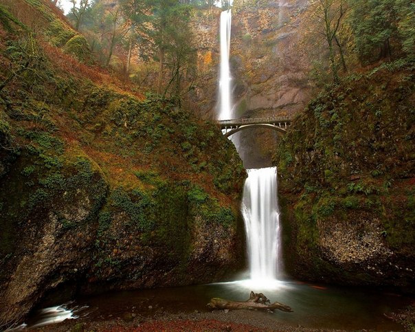Водопад Малтнома расположен в штате Орегон восточнее города Трутдэйл, США, в каньоне реки Колумбия.