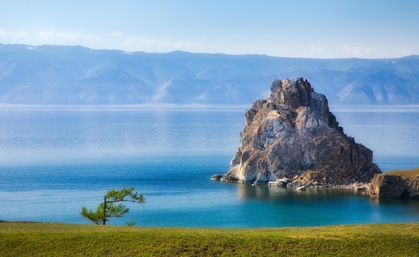 Скала Шаманка — мыс в средней части западного побережья острова Ольхон, на озере Байкал. Оканчивается двухвершинной скалой, называемой «Шаман-скала».