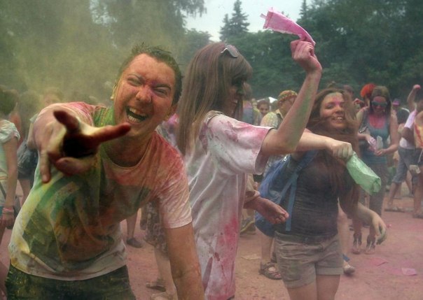 В Москве прошел «Фестиваль красок»