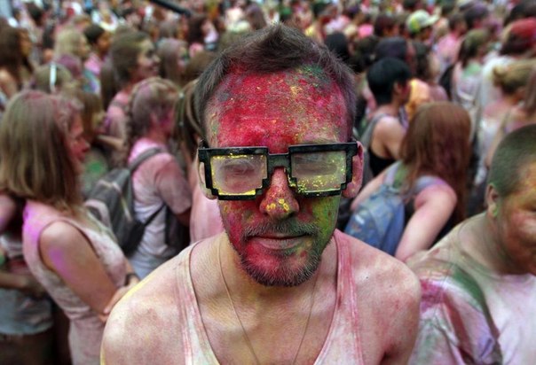 В Москве прошел «Фестиваль красок»