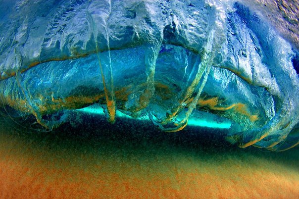 Невероятные фотографии волн у берегов Гавайских островов
