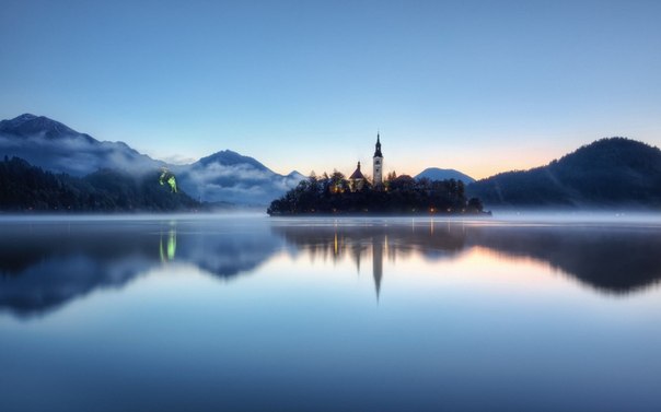 Утро на Бледском озере, Словения.