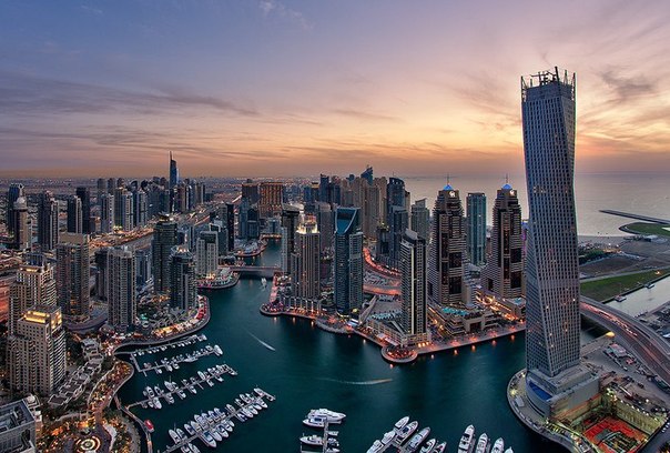 Дубай Марина — район в Дубае, Объединённые Арабские Эмираты.