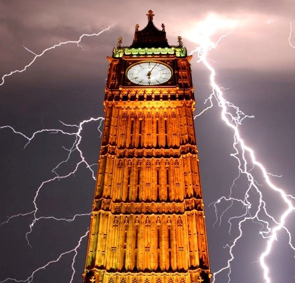Биг-Бен — часовая башня Вестминстерского дворца в Лондоне, Великобритания.