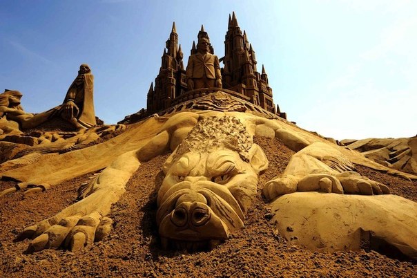Ежегодный фестиваль песчаных скульптур в Бельгии