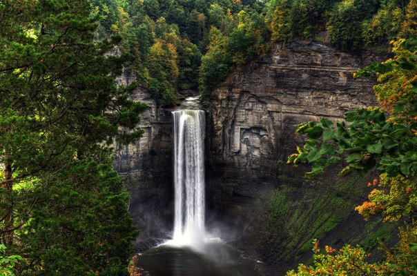 Водопад Тоганнок, штат Нью-Йорк, США.