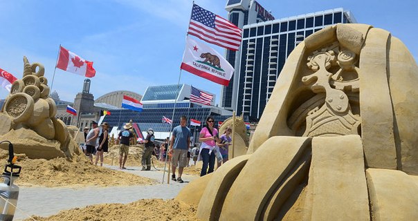 В Атлантик-Сити собрались лучшие песочные скульпторы