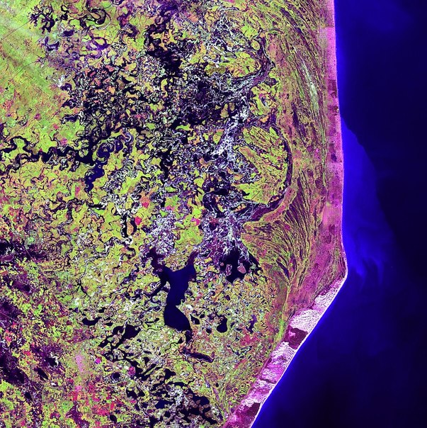 Спутниковые фотографии Земли как искусство