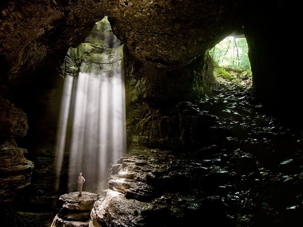 Пещера Окно Стивена, США.