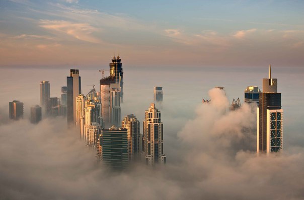 Дубай в тумане