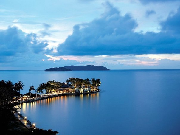 Доминиканская Республика — государство в восточной части острова Гаити ( Карибское море) и на прибрежных островах.