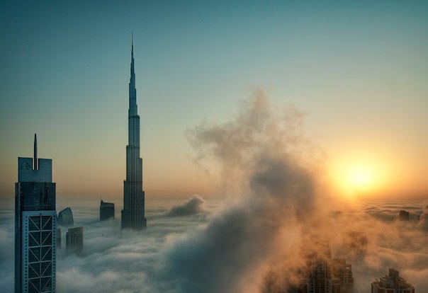 Туман в Дубае, ОАЭ. 