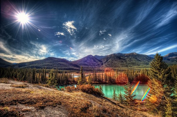 Национальный парк Банф — старейший национальный парк Канады, созданный в 1885 году в канадских Скалистых горах. 