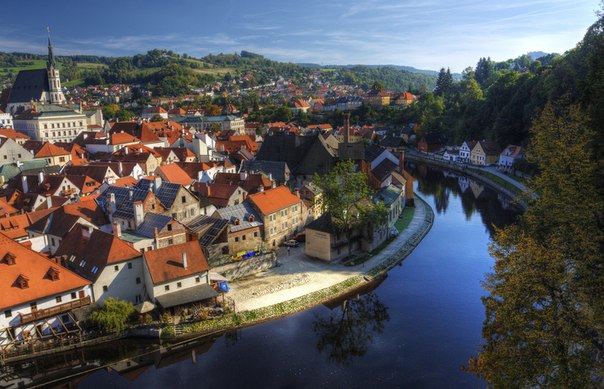 Чески-Крумлов — город Южночешского края Чехии. Расположен на реке Влтава.