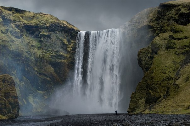 Скоугафосс — водопад на реке Скоугау, на юге Исландии.