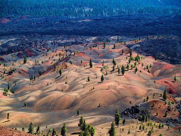 Разноцветные дюны, Национальный парк Лассен-Волканик.