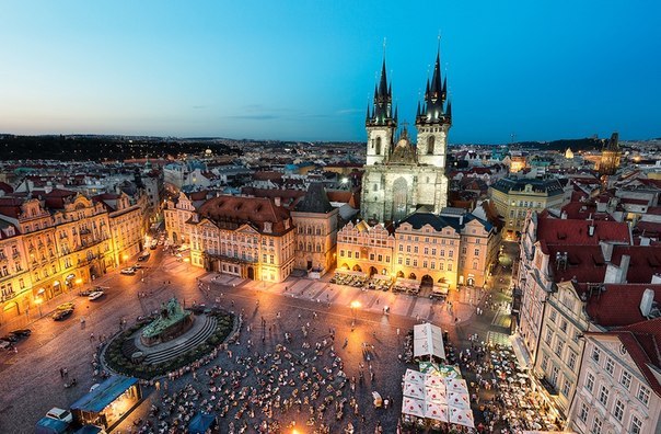 Староместская площадь — старинная площадь Праги, расположенная в историческом центре города.